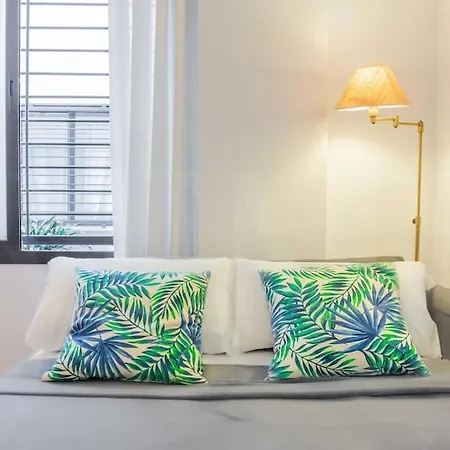 Apartment Relaxing With Parking In The Center By Rems